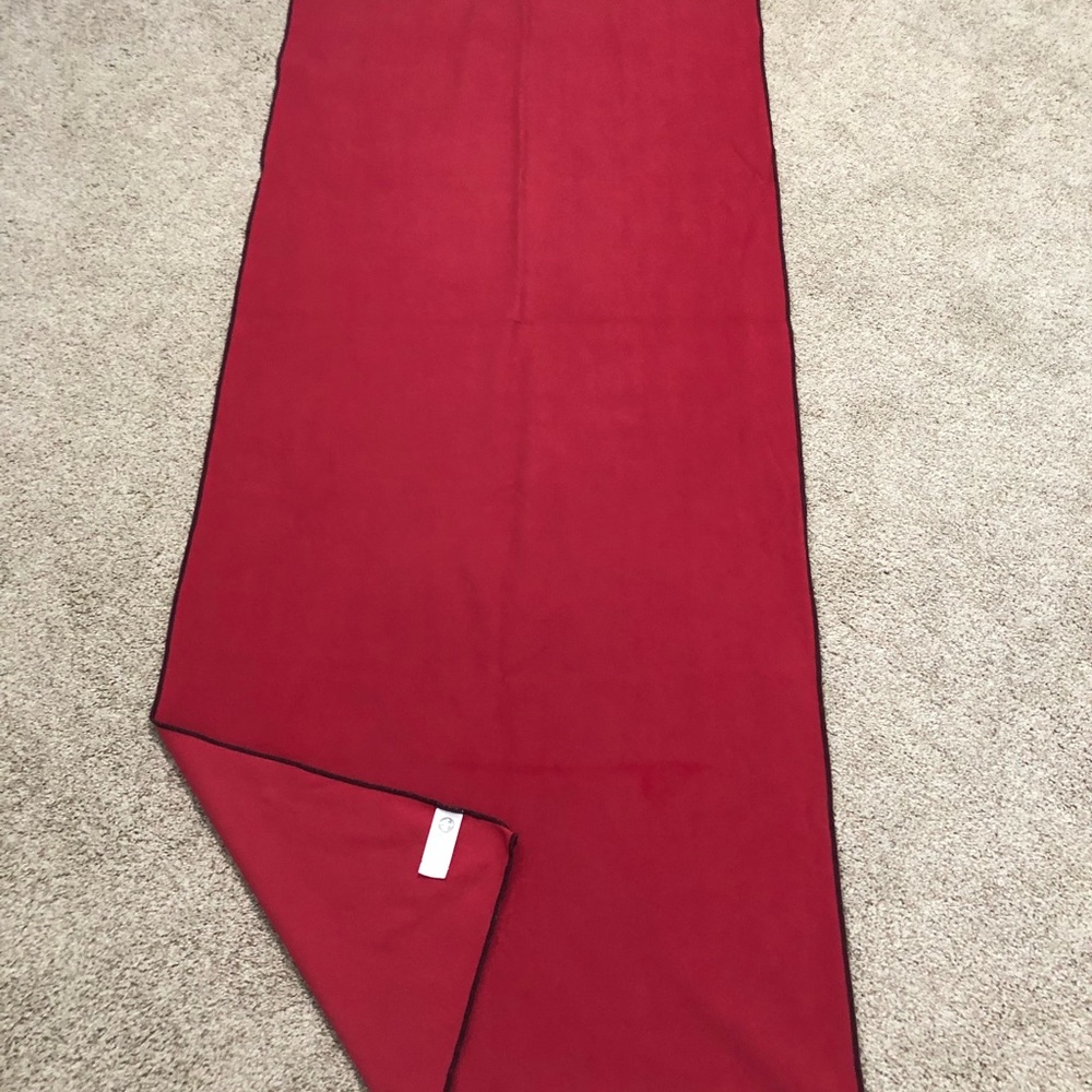 Manduka eQua yoga mat towel